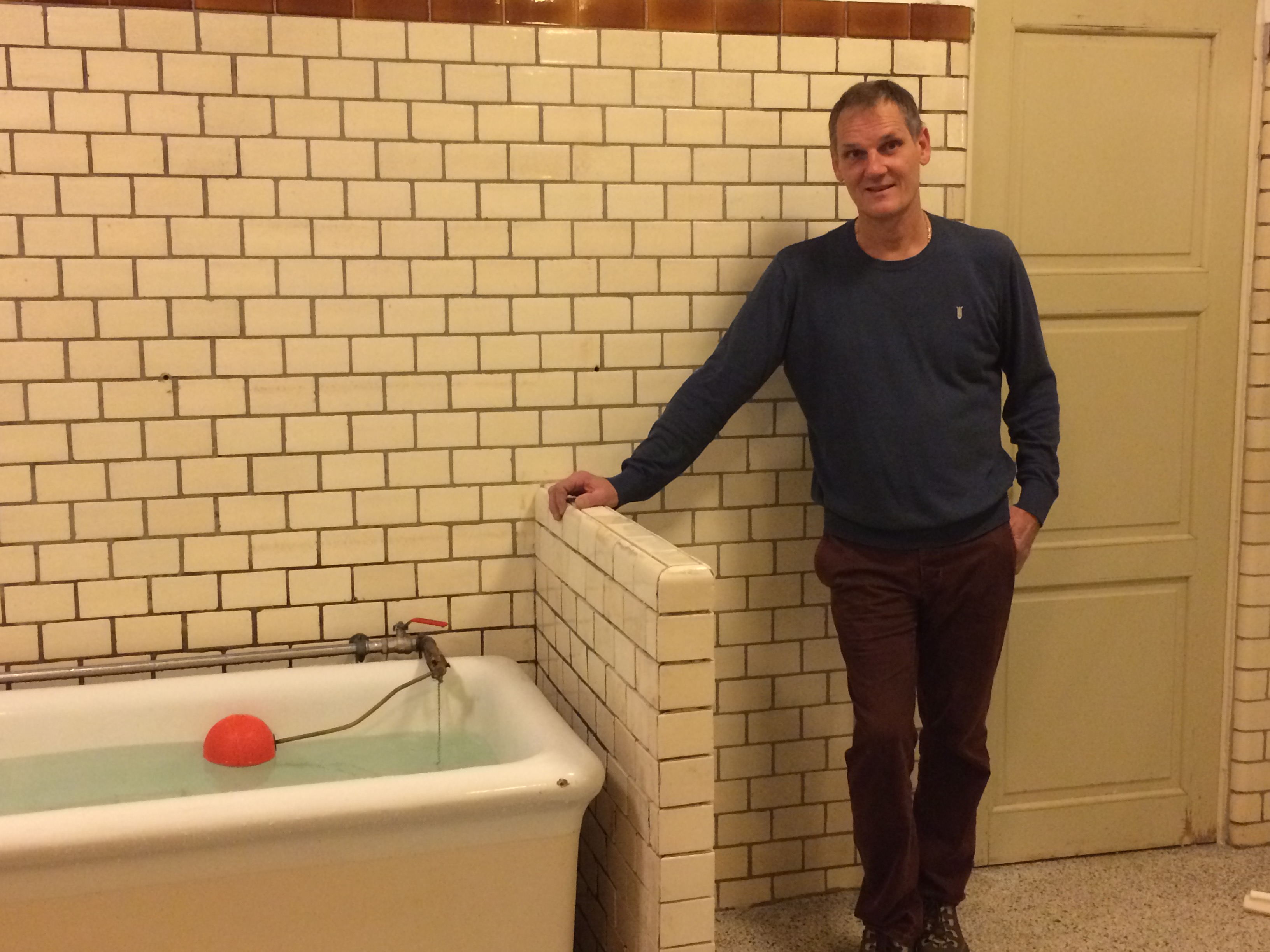 16 0118 Ipho Dampen Brian Ny Flisemur 190216