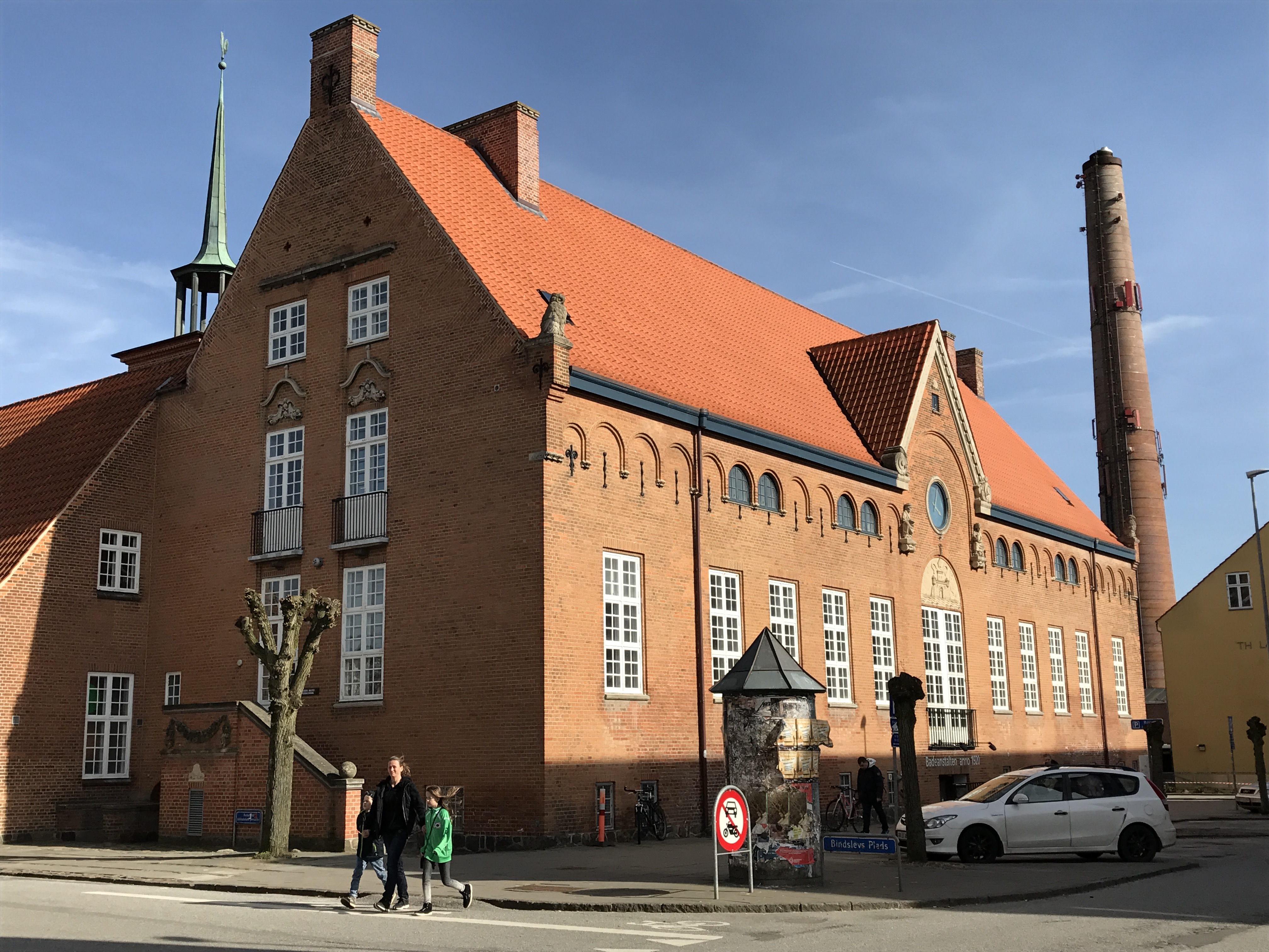 17 0353 Iph7 Dampen Sl 070417